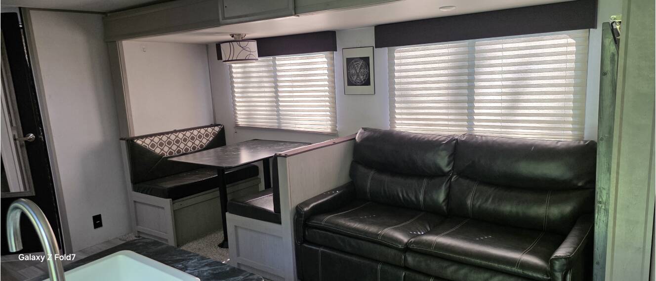 A photo of this 2022 Prime Time TRACER LE 260BHSLE