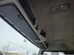 2016 VOLVO VNL300
