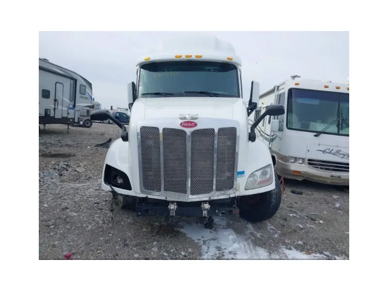2019 PETERBILT 579