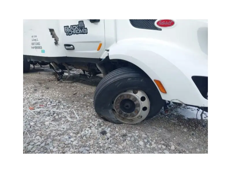 2019 PETERBILT 579