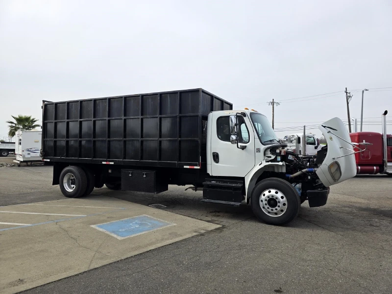 2014 FREIGHTLINER BUSINESS CLASS M2 106
