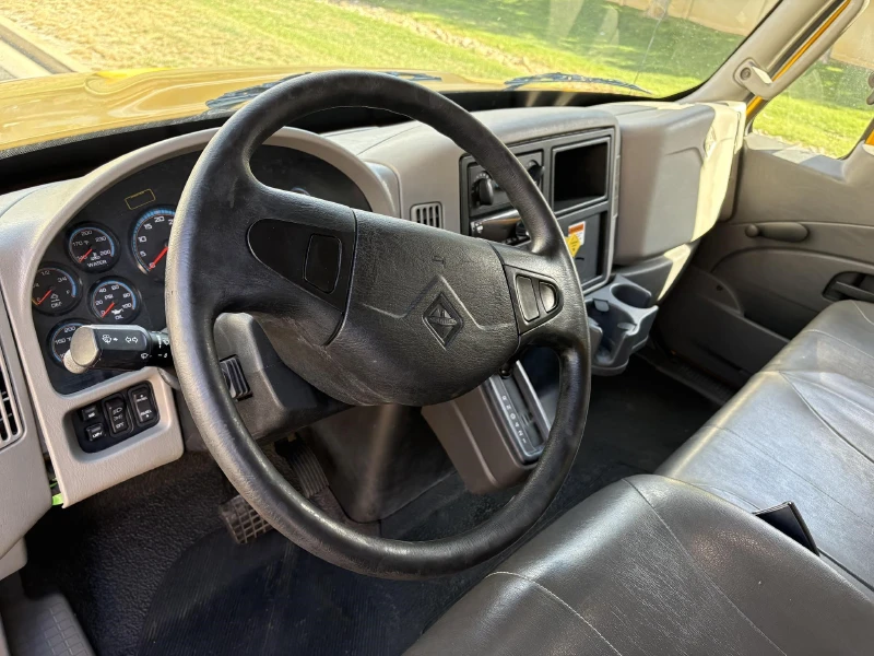 2019 INTERNATIONAL DURASTAR 4300
