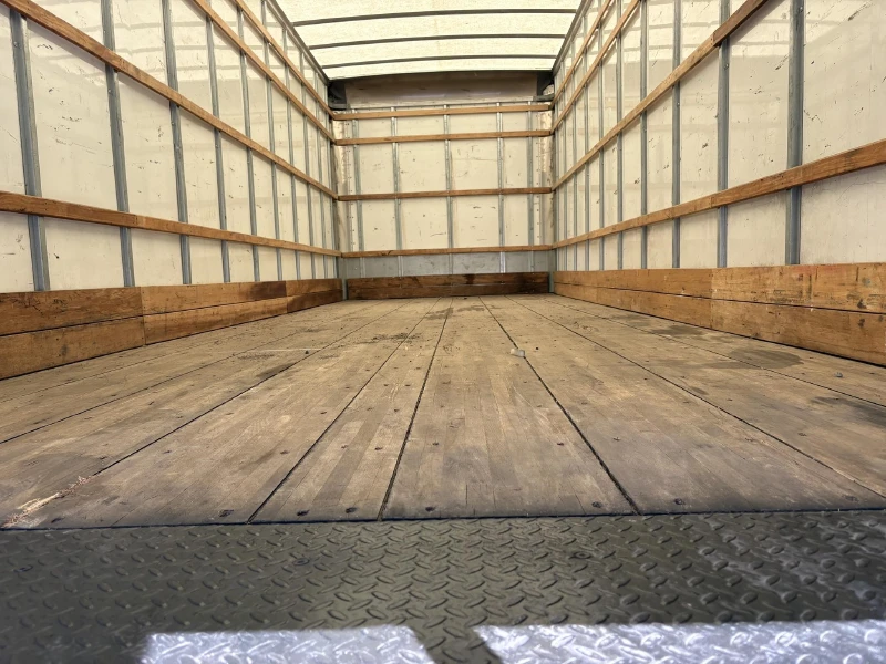 2019 INTERNATIONAL DURASTAR 4300