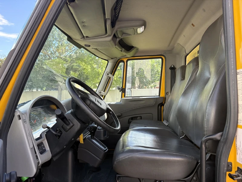 2019 INTERNATIONAL DURASTAR 4300