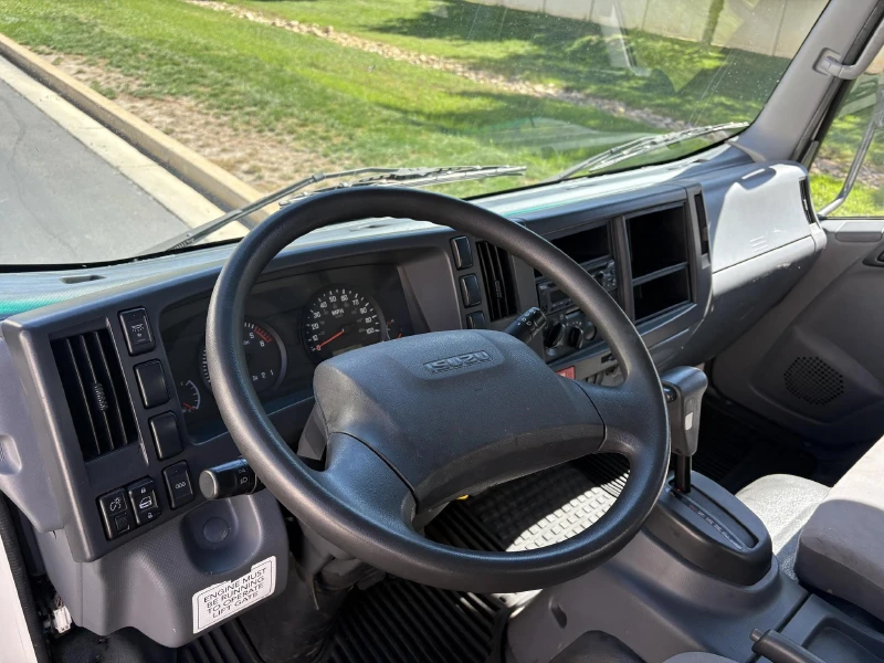 2019 ISUZU NPR HD