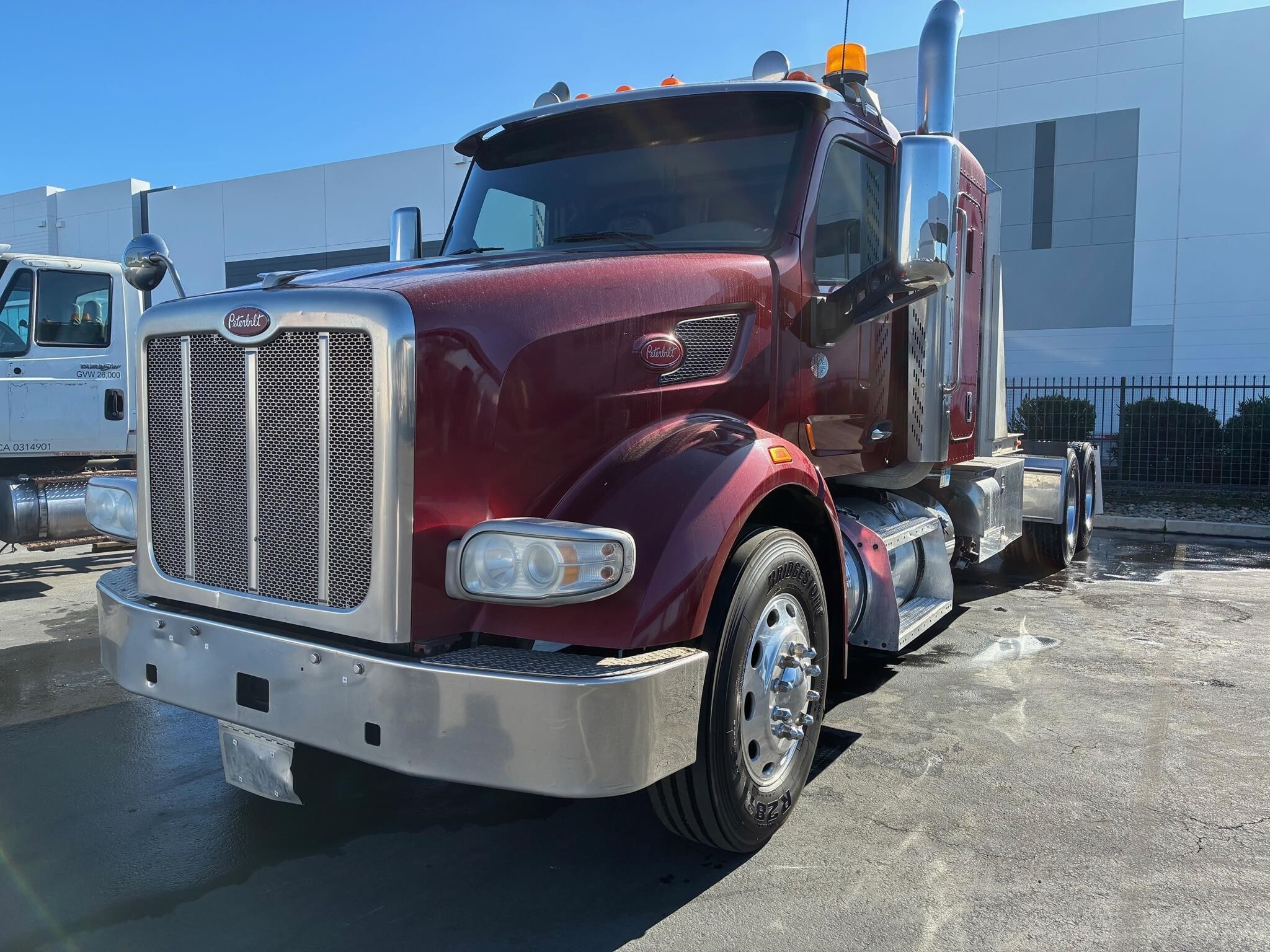 2015 PETERBILT 567 in Stockton, CA