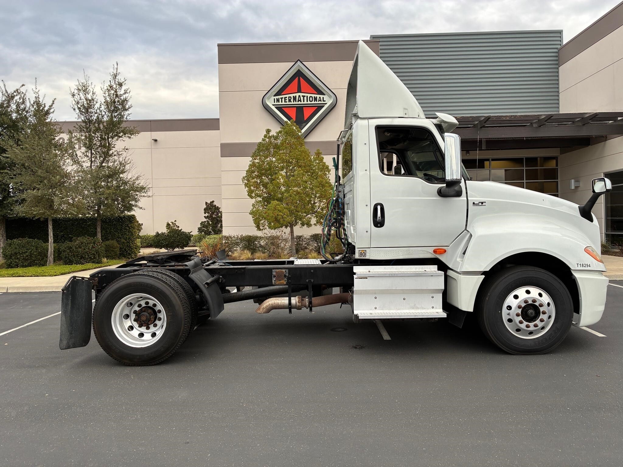 2018 INTERNATIONAL LT in Stockton, CA