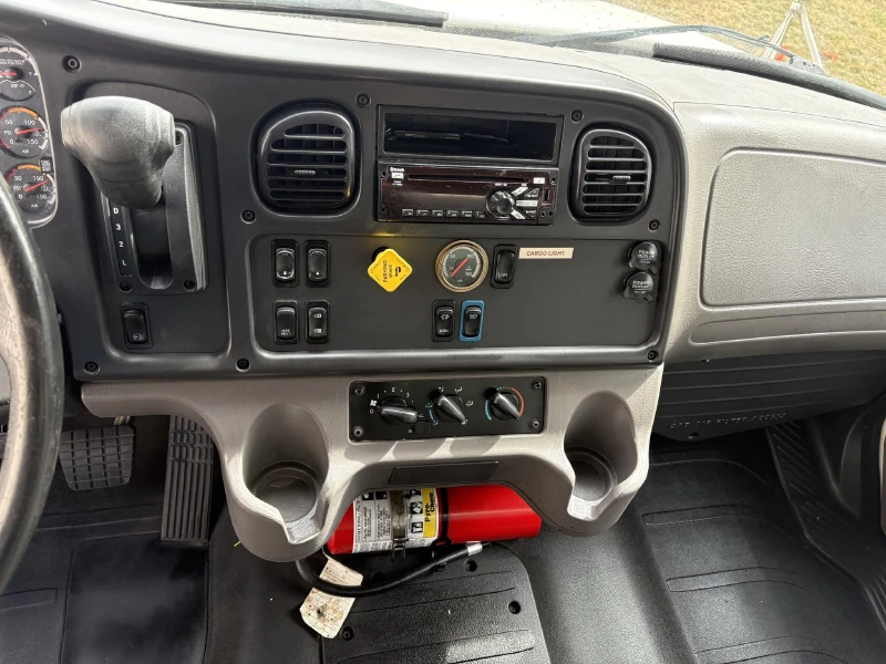 2019 FREIGHTLINER BUSINESS CLASS M2 106