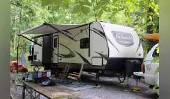 2017 Crossroads VOLANTE VL33BH RV