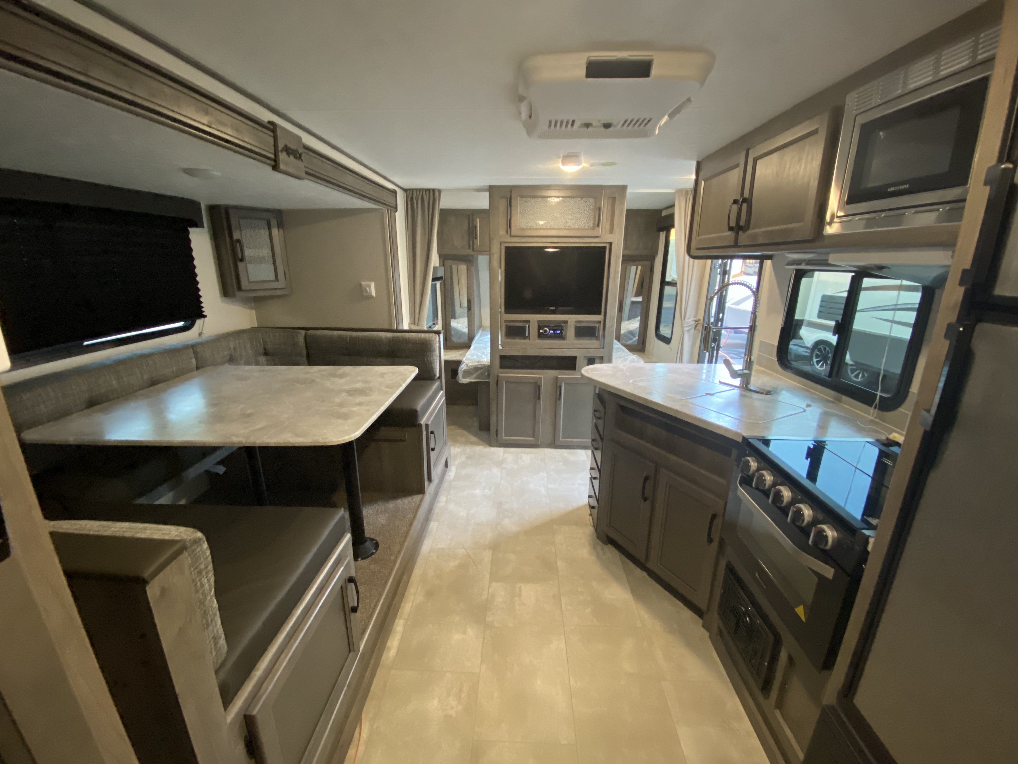 2020 Coachmen APEX ULTRA-LITE 245BHS in middleburg FL