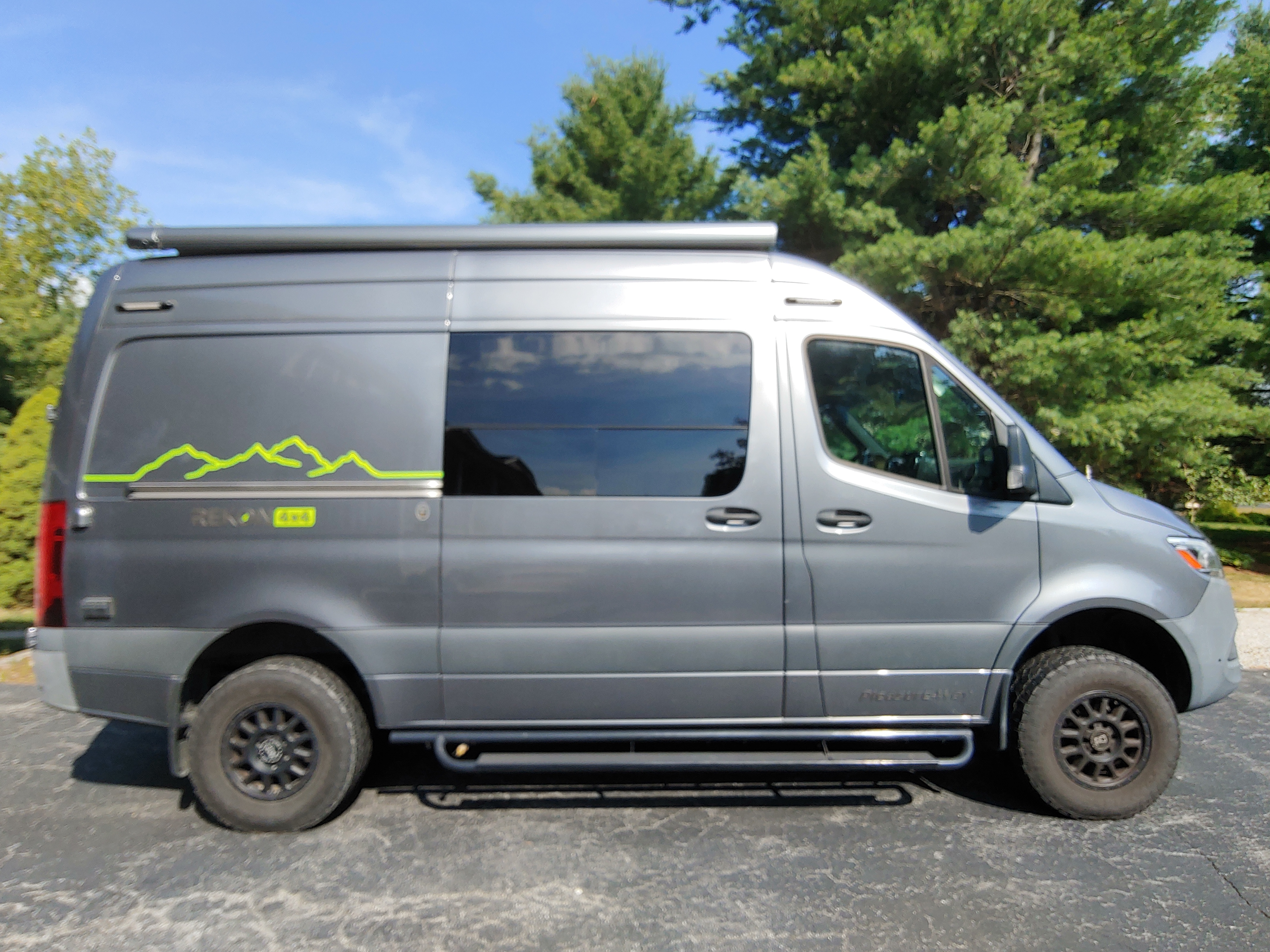 2022 Pleasure Way REKON 4×4 RV