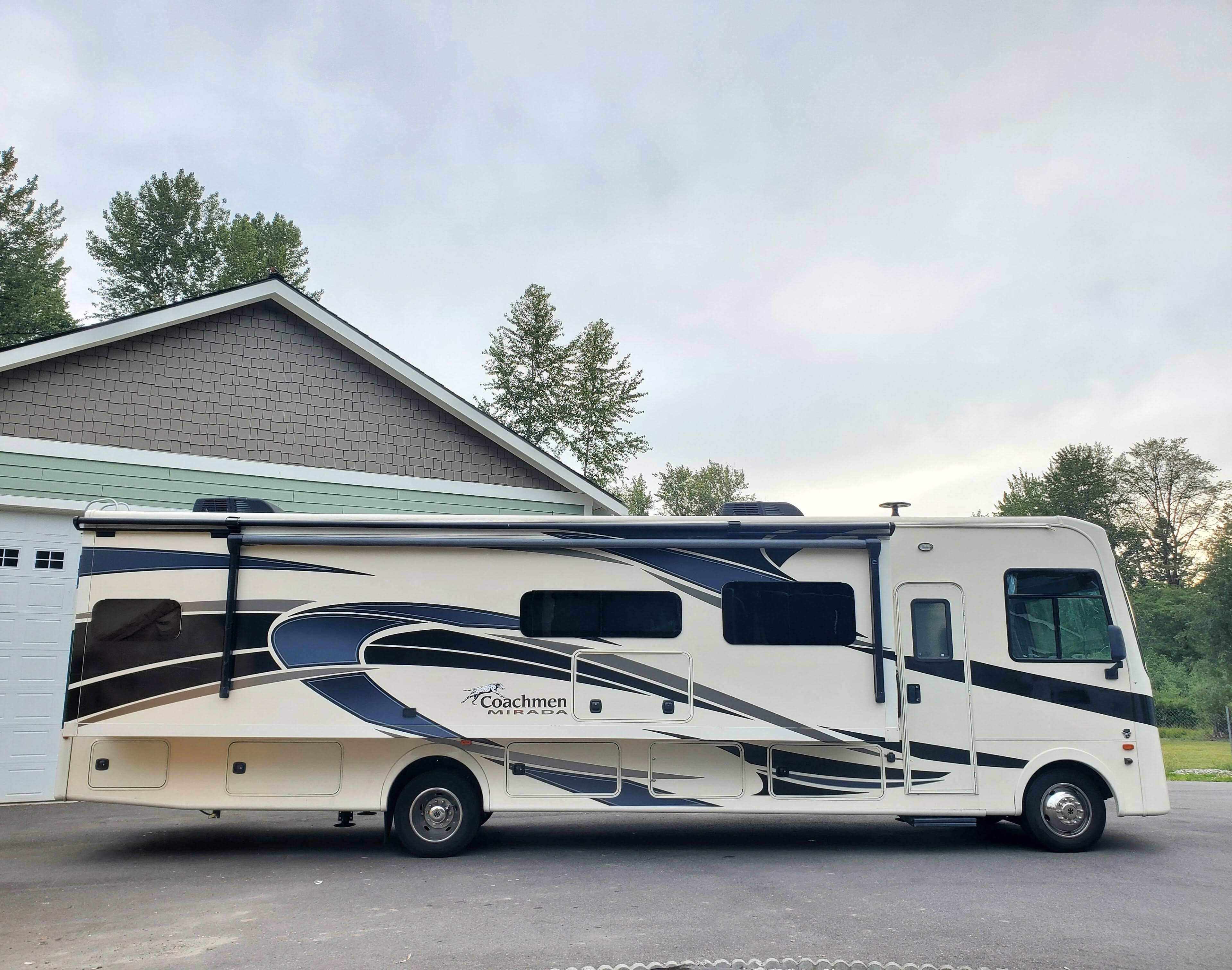 2020 Coachmen MIRADA 350S RV