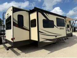 2017 DUTCHMEN DENALI 325RL