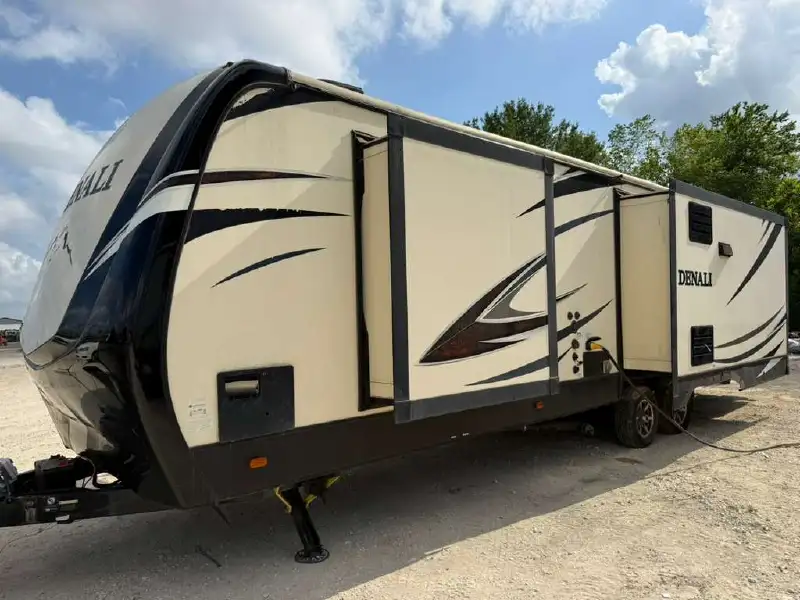 2017 DUTCHMEN DENALI 325RL
