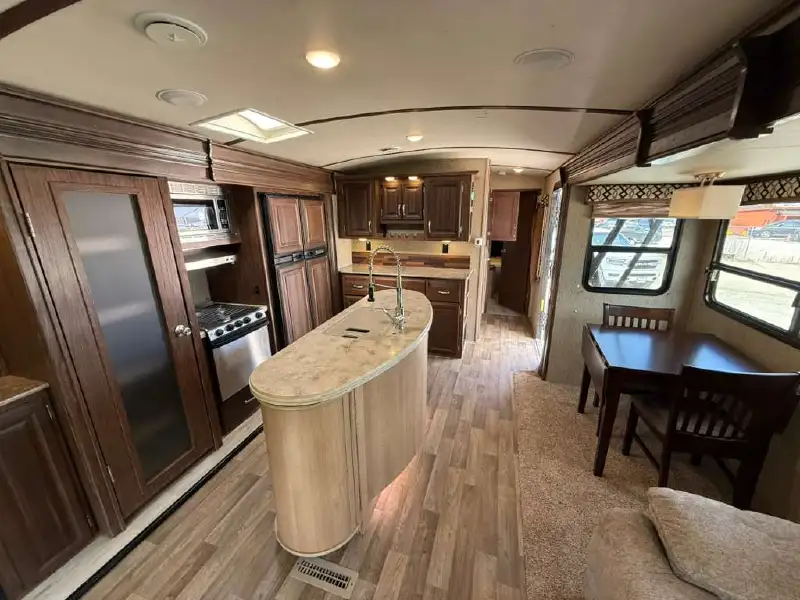 2017 DUTCHMEN DENALI 325RL