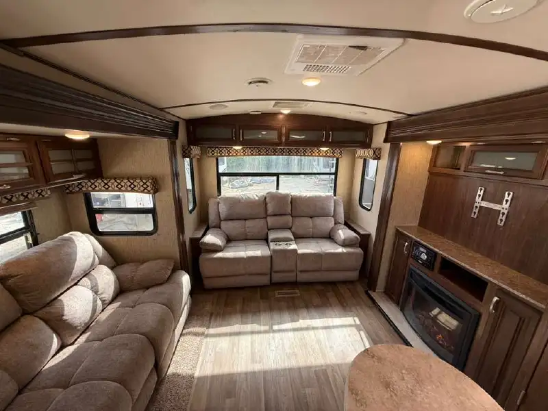 2017 DUTCHMEN DENALI 325RL