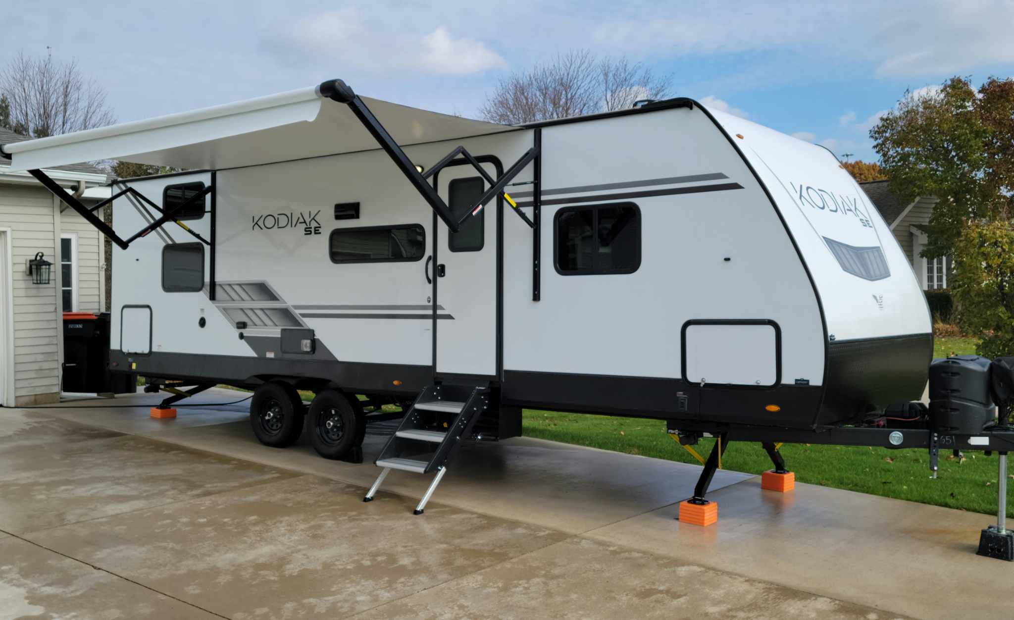 2022 Dutchmen KODIAK SE 27SBH RV