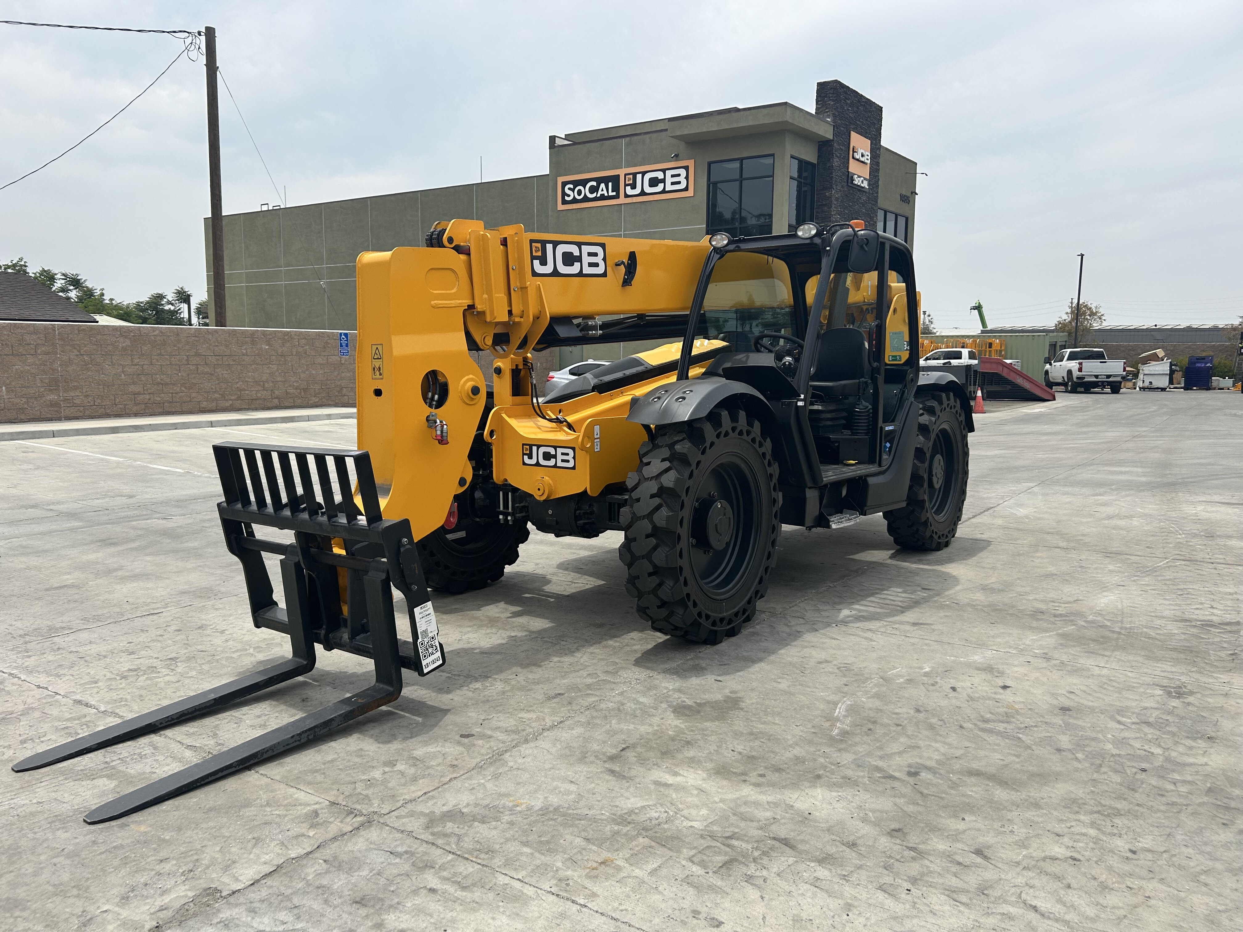 2026 JCB 509-42 in Fontana, CA