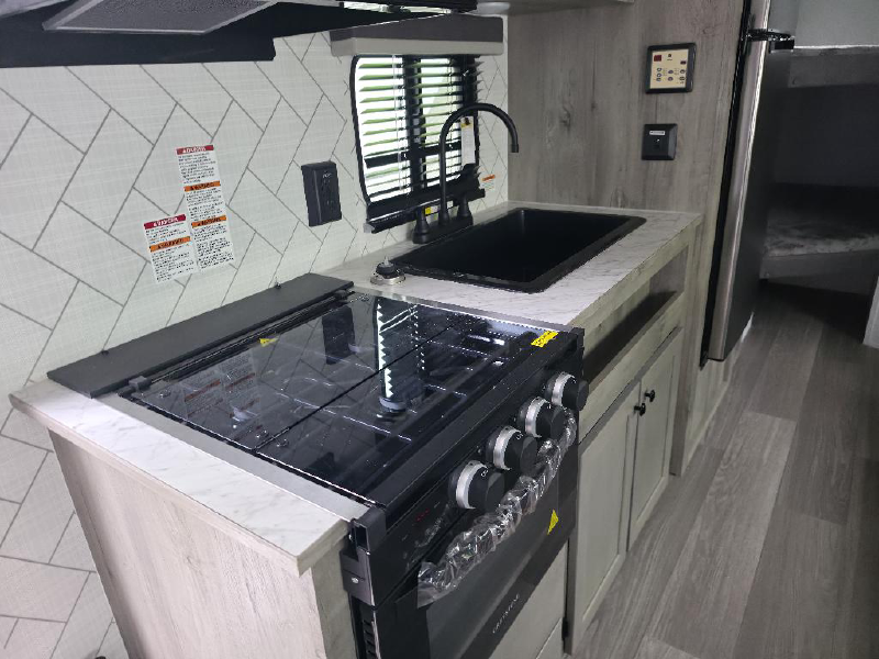 2026 SUNSET PARK RV SUN LITE 25DB LTD