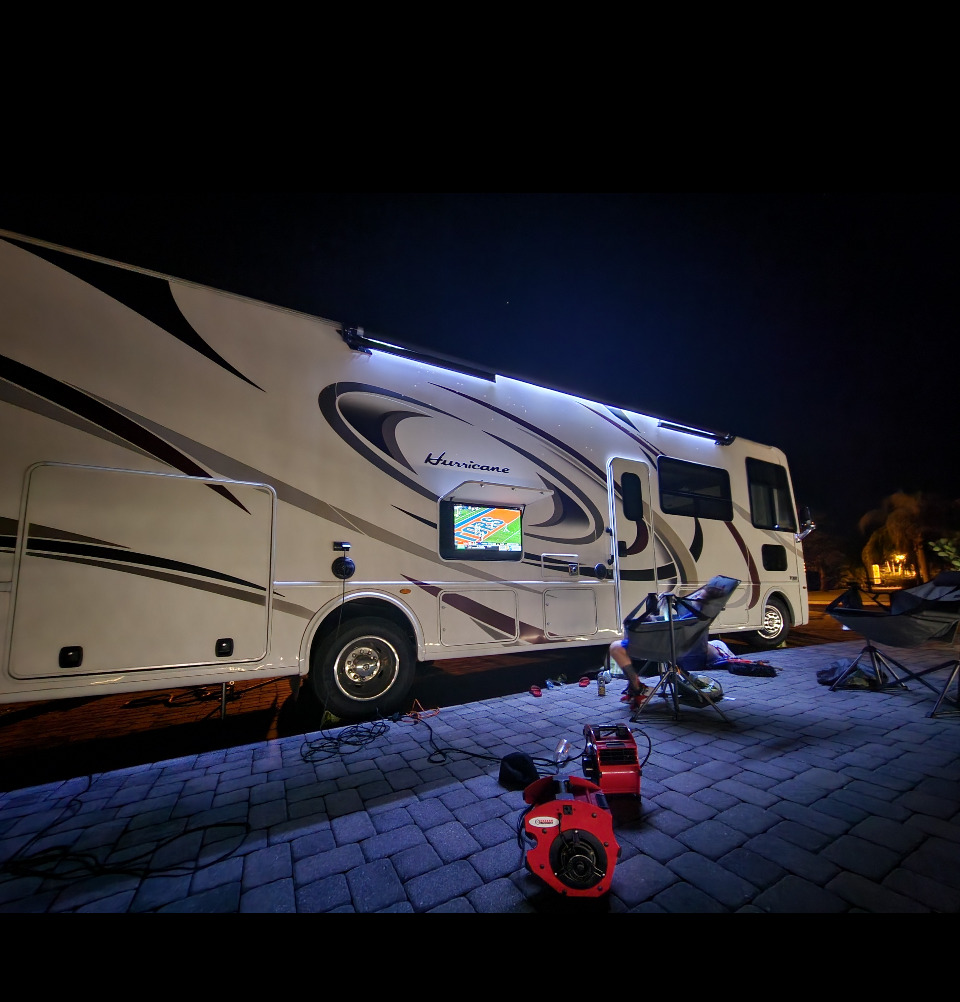2018 Thor Motor Coach HURRICANE 34J in wellington FL