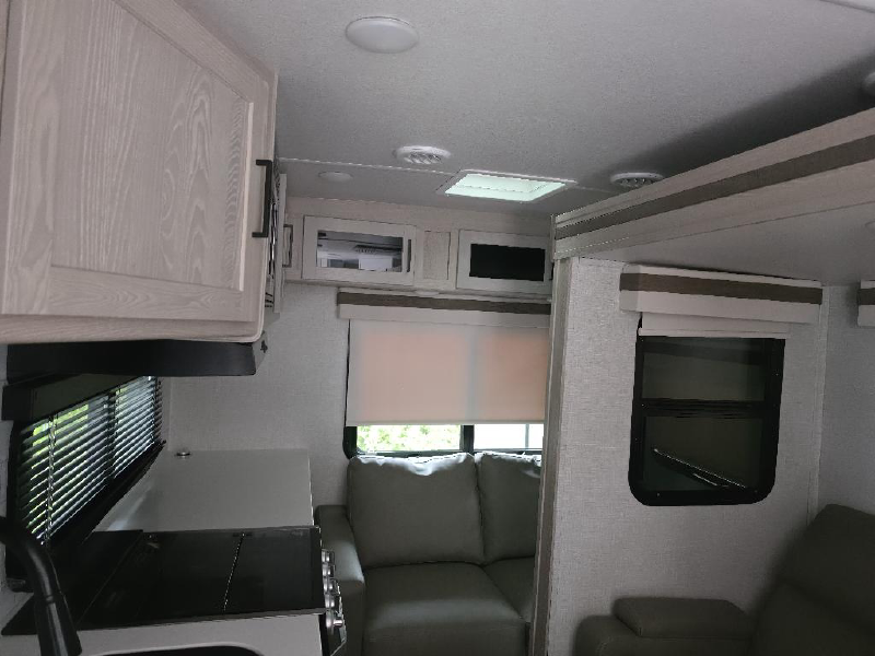 2022 FOREST RIVER ROCKWOOD ULTRA LITE 2613BS