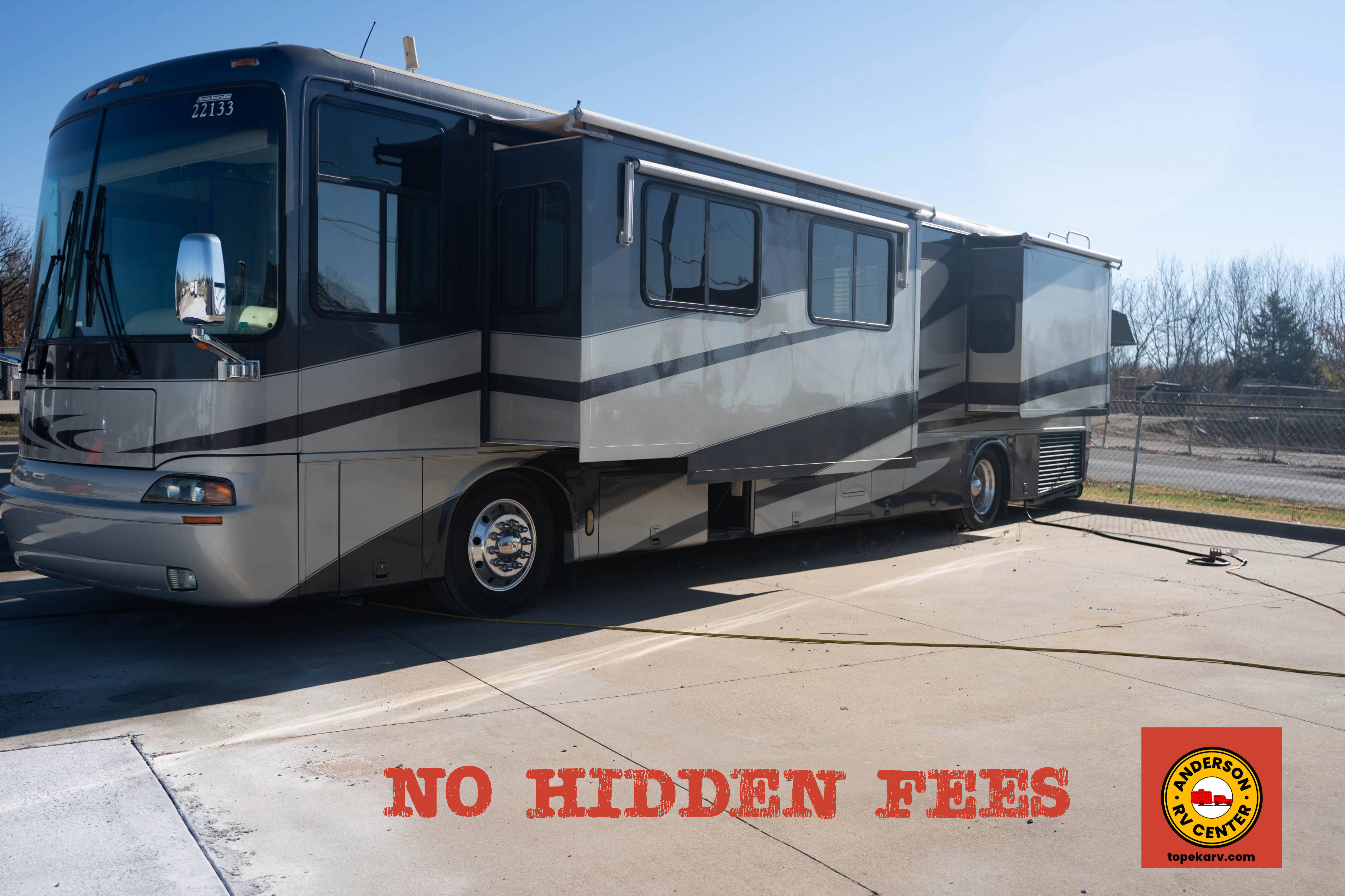 2005 Newmar DUTCH STAR 4024 in topeka KS
