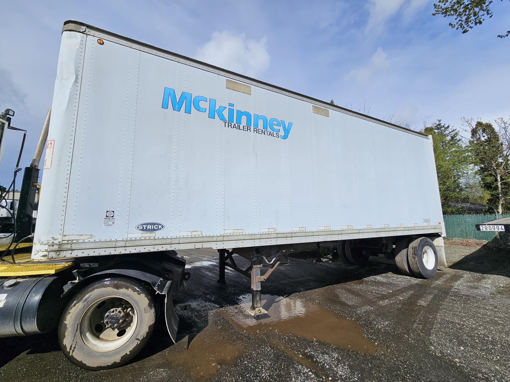 1998 STRICK ROLL DOOR in Seattle, WA