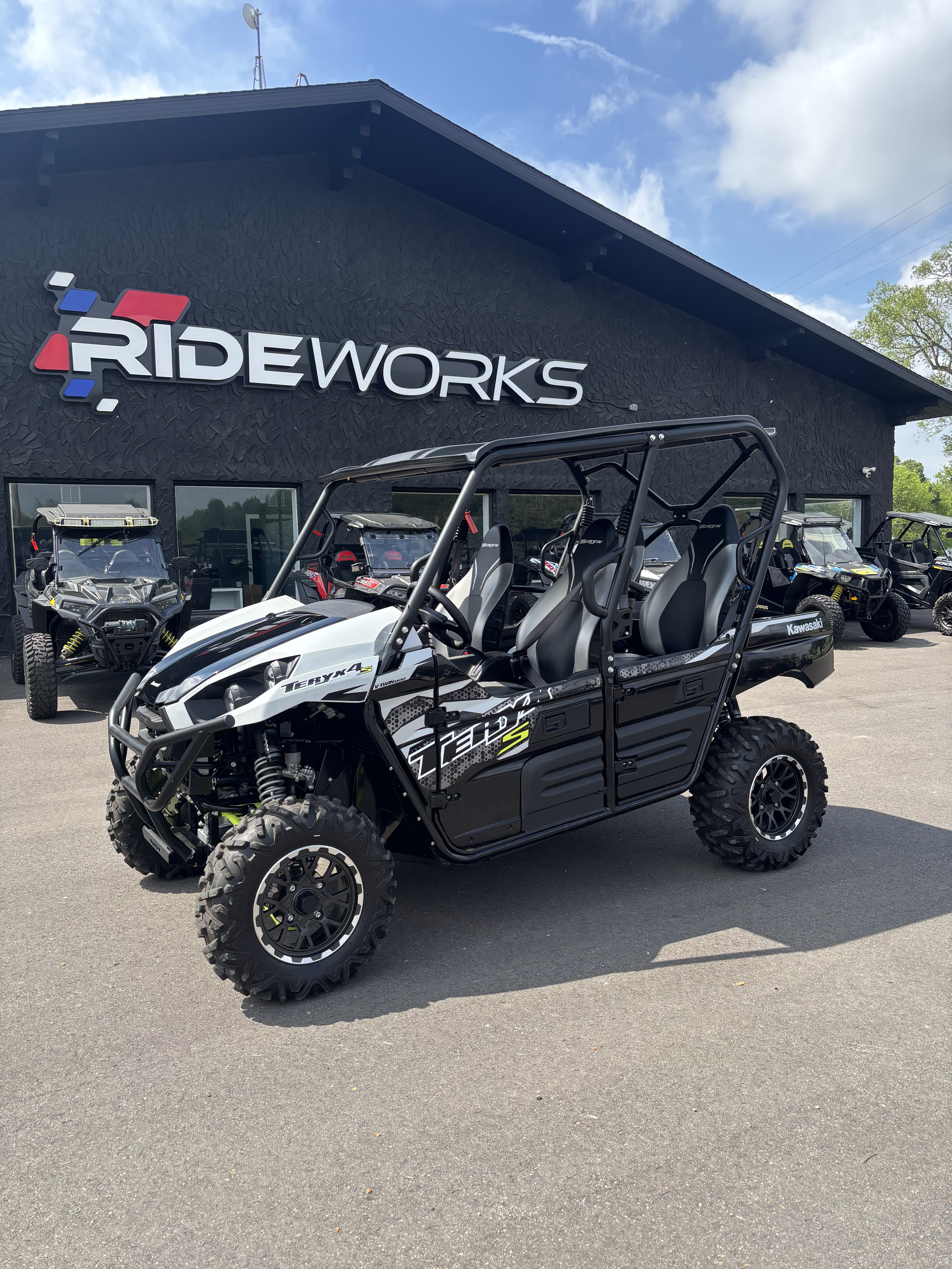 2025 Kawasaki TERYX4 S LE CAMO in carson city MI