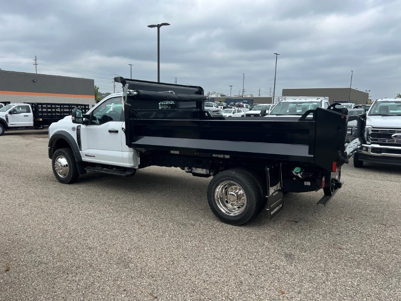 2025 FORD F550