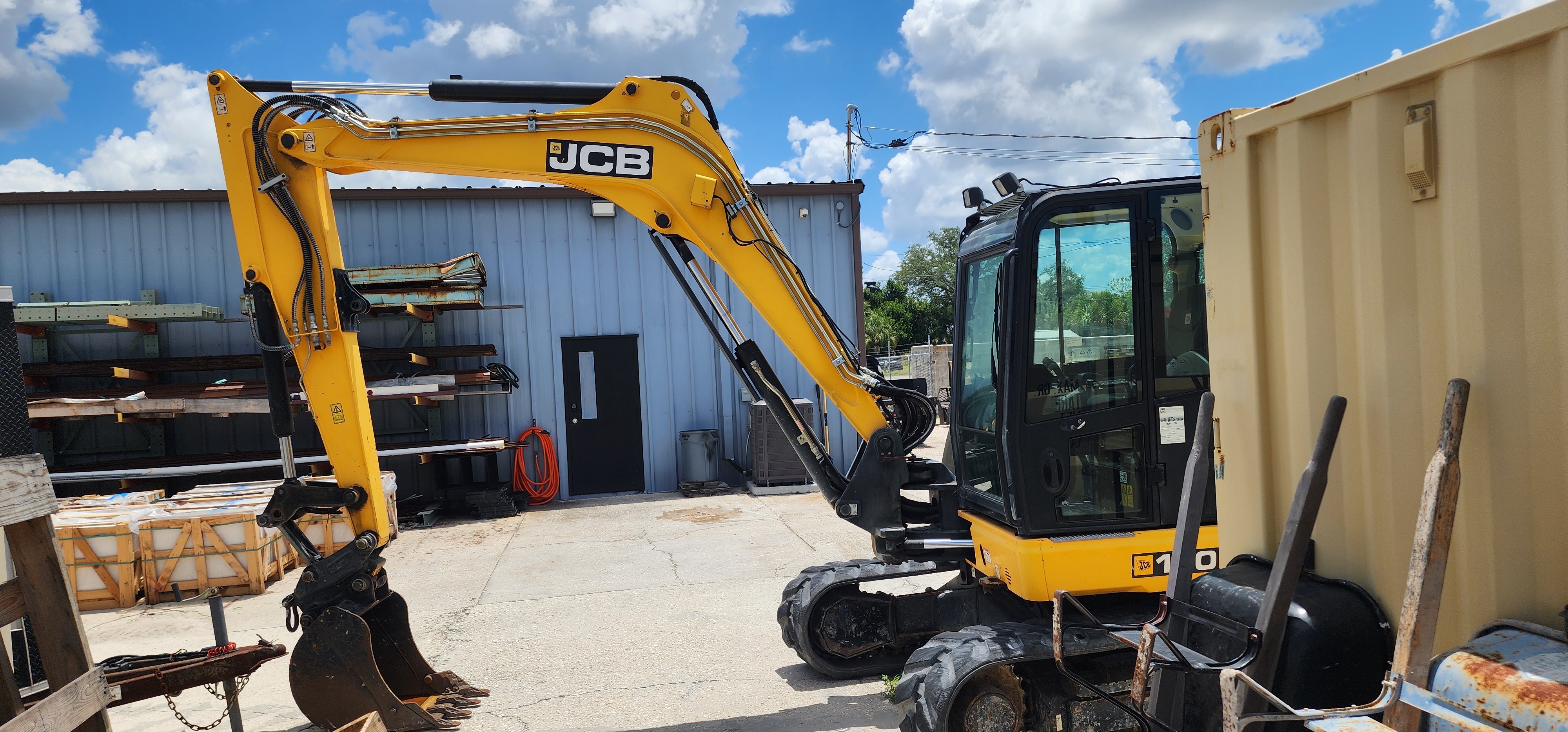 2019 JCB compact excavator in Nokkomis, FL