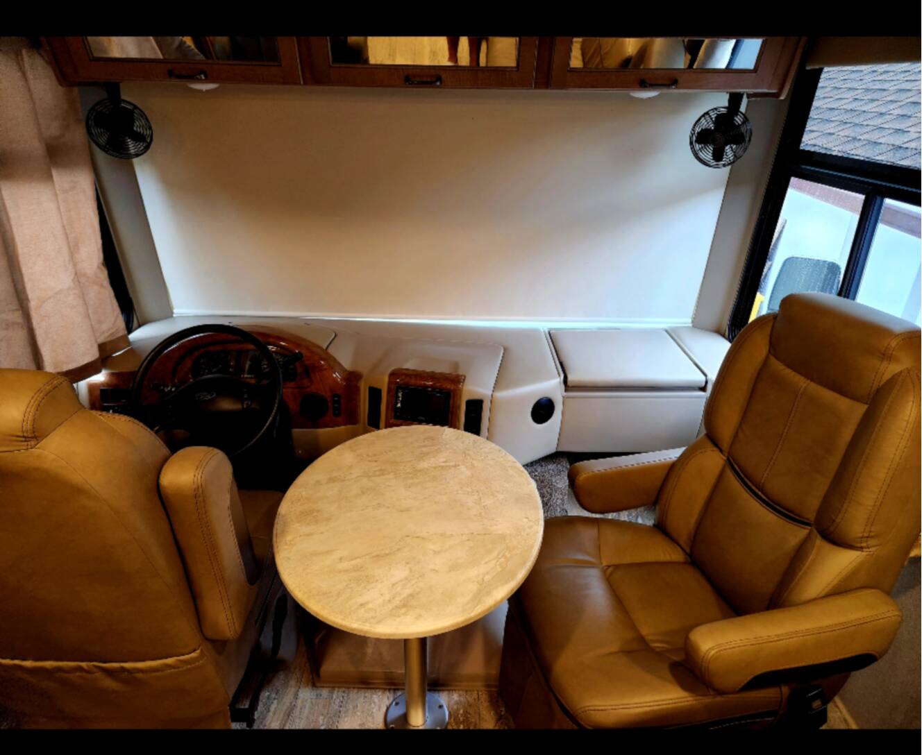 A photo of this 2018 Thor Motor Coach HURRICANE 34J