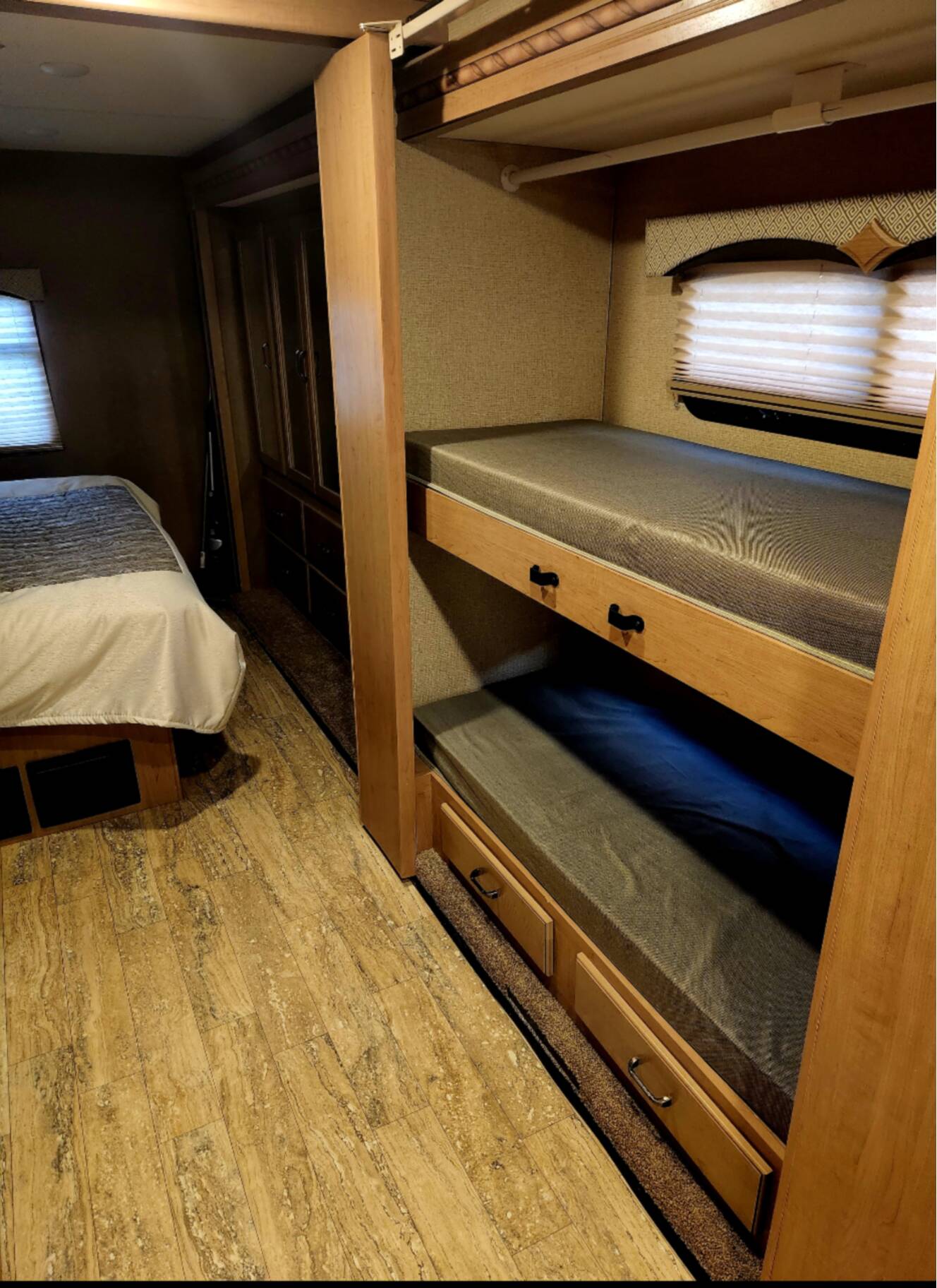 A photo of this 2018 Thor Motor Coach HURRICANE 34J