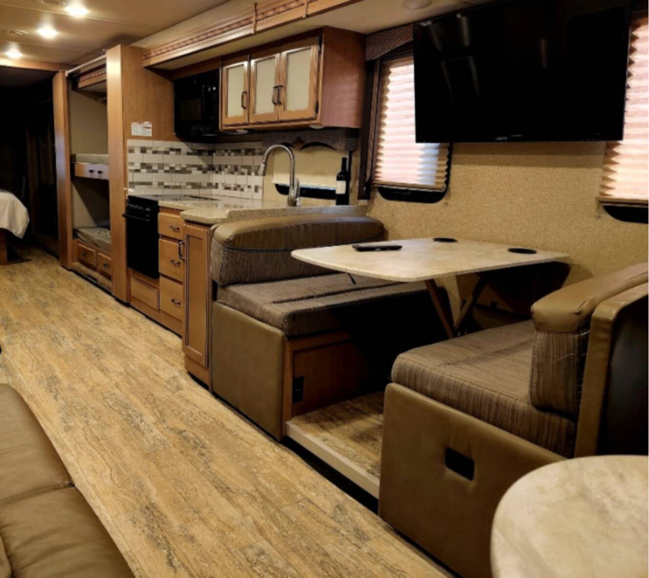 A photo of this 2018 Thor Motor Coach HURRICANE 34J