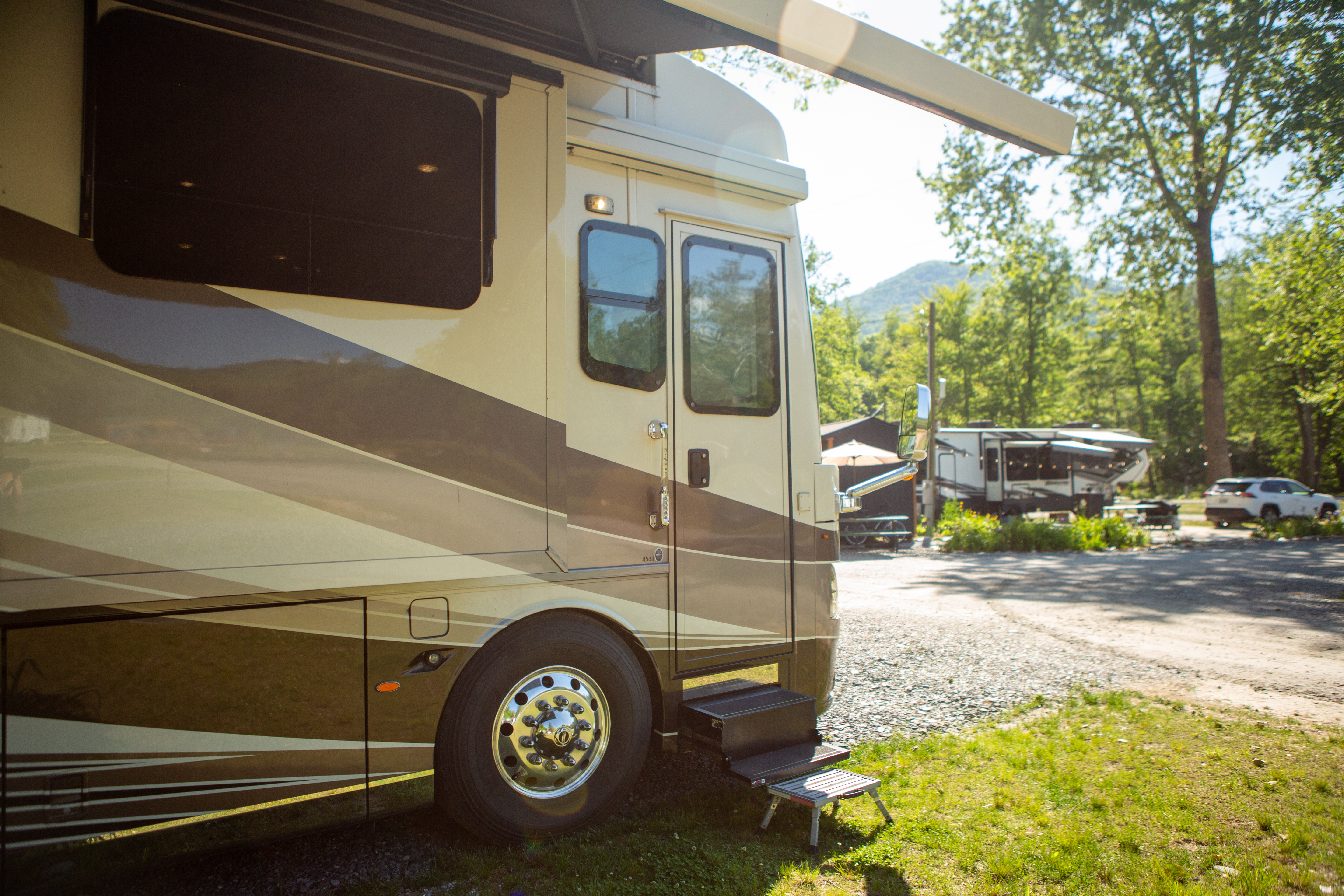 2018 Newmar MOUNTAIN AIRE 4531 in newland NC