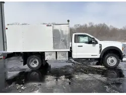 2024 FORD F600
