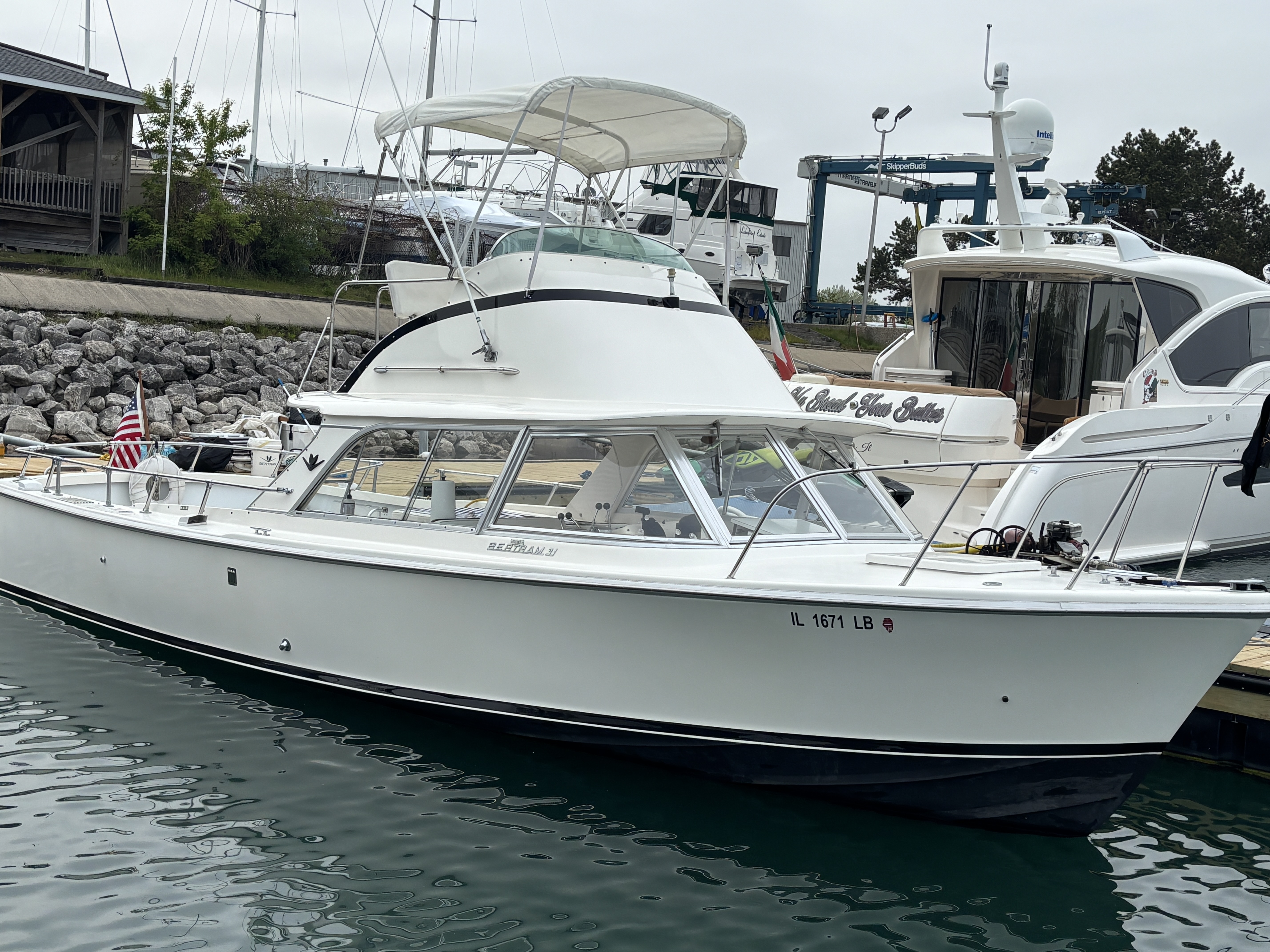 1978 Bertram 31 in winthrop harbor IL
