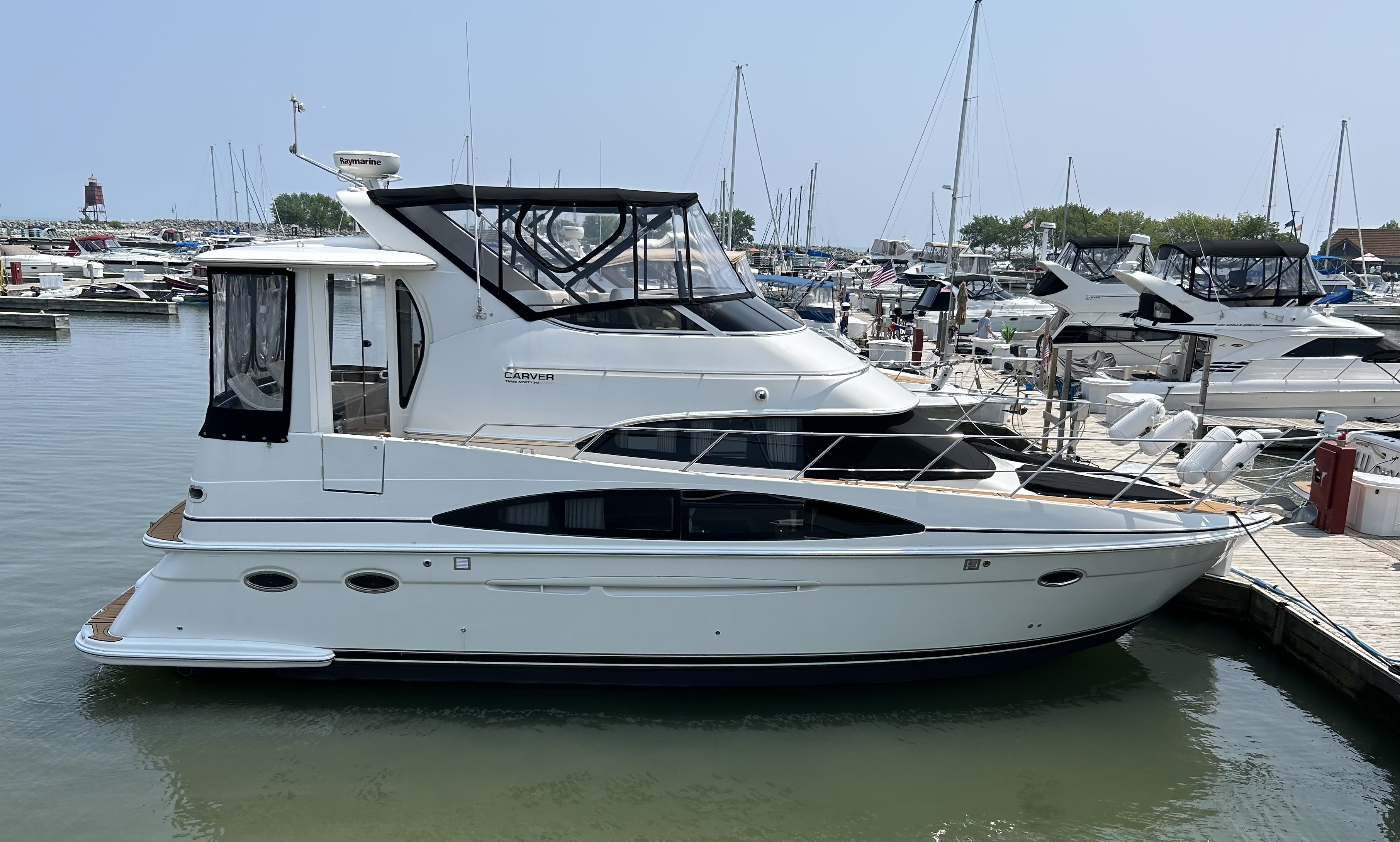 2004 Carver Yachts 396 MY in pewaukee WI