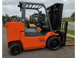 2009 YALE 7FGU55