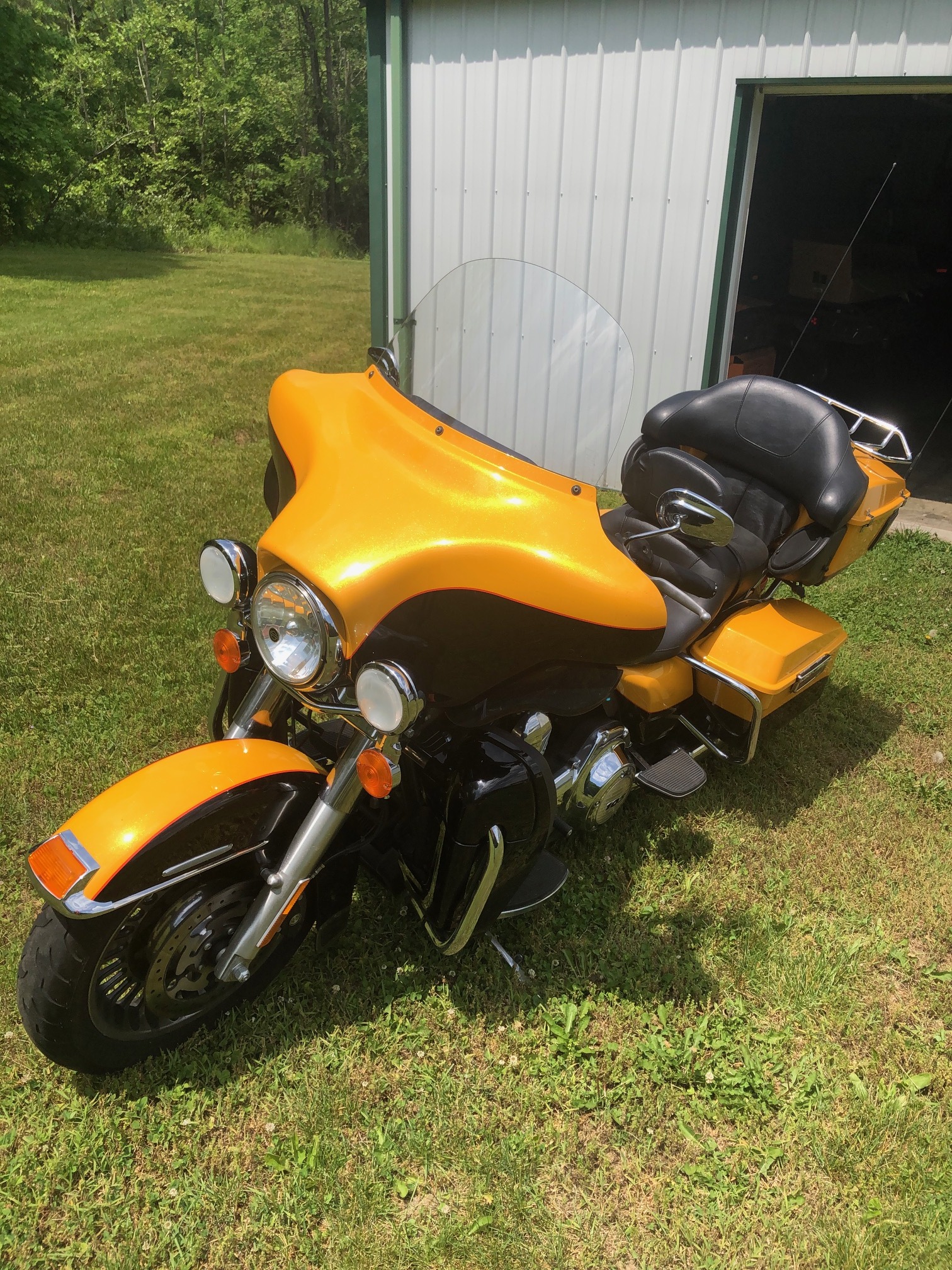 Yellow 2013 Harley-Davidson Electra Glide Motorcycles For Sale