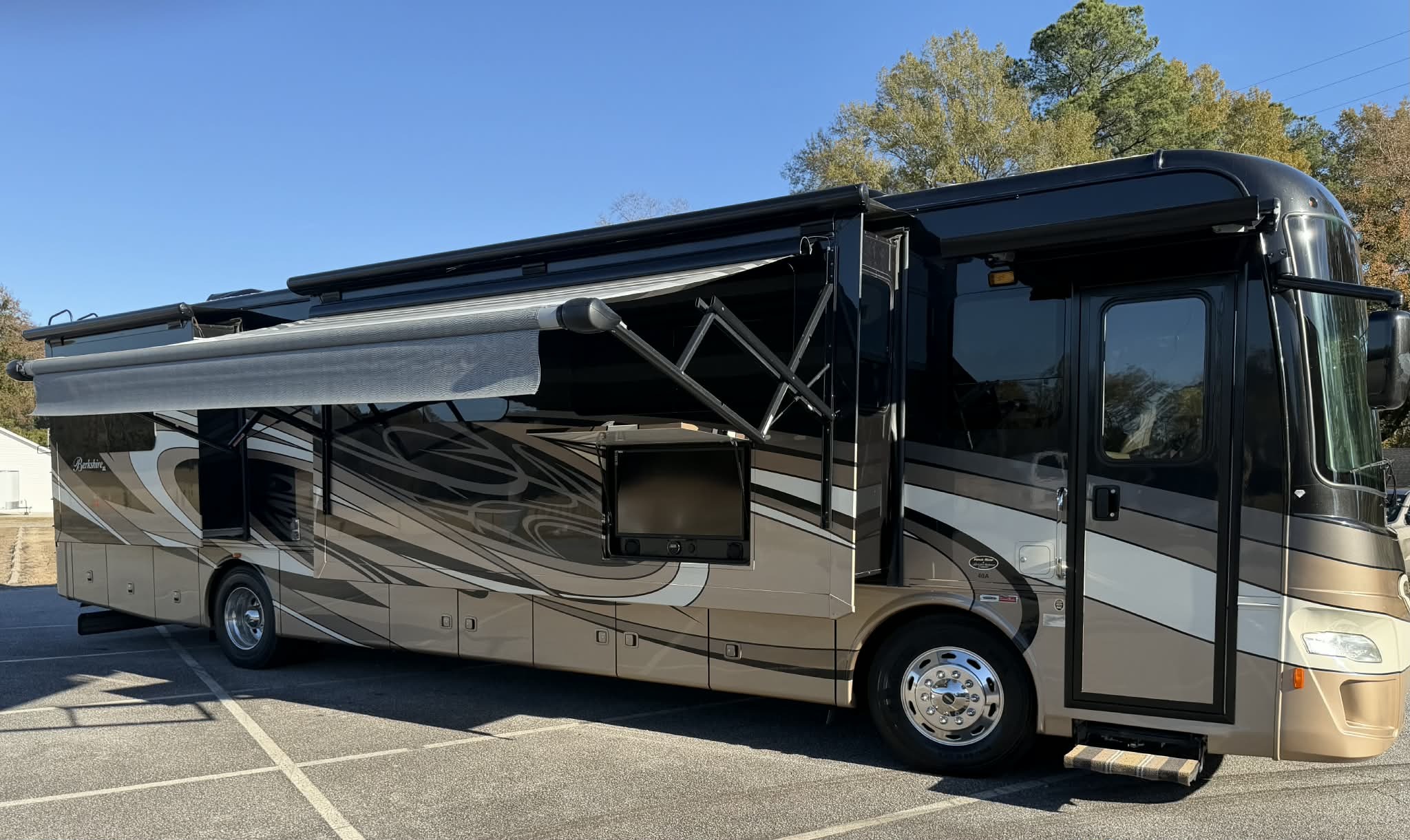 2016 Forest River BERKSHIRE XL 40A RV