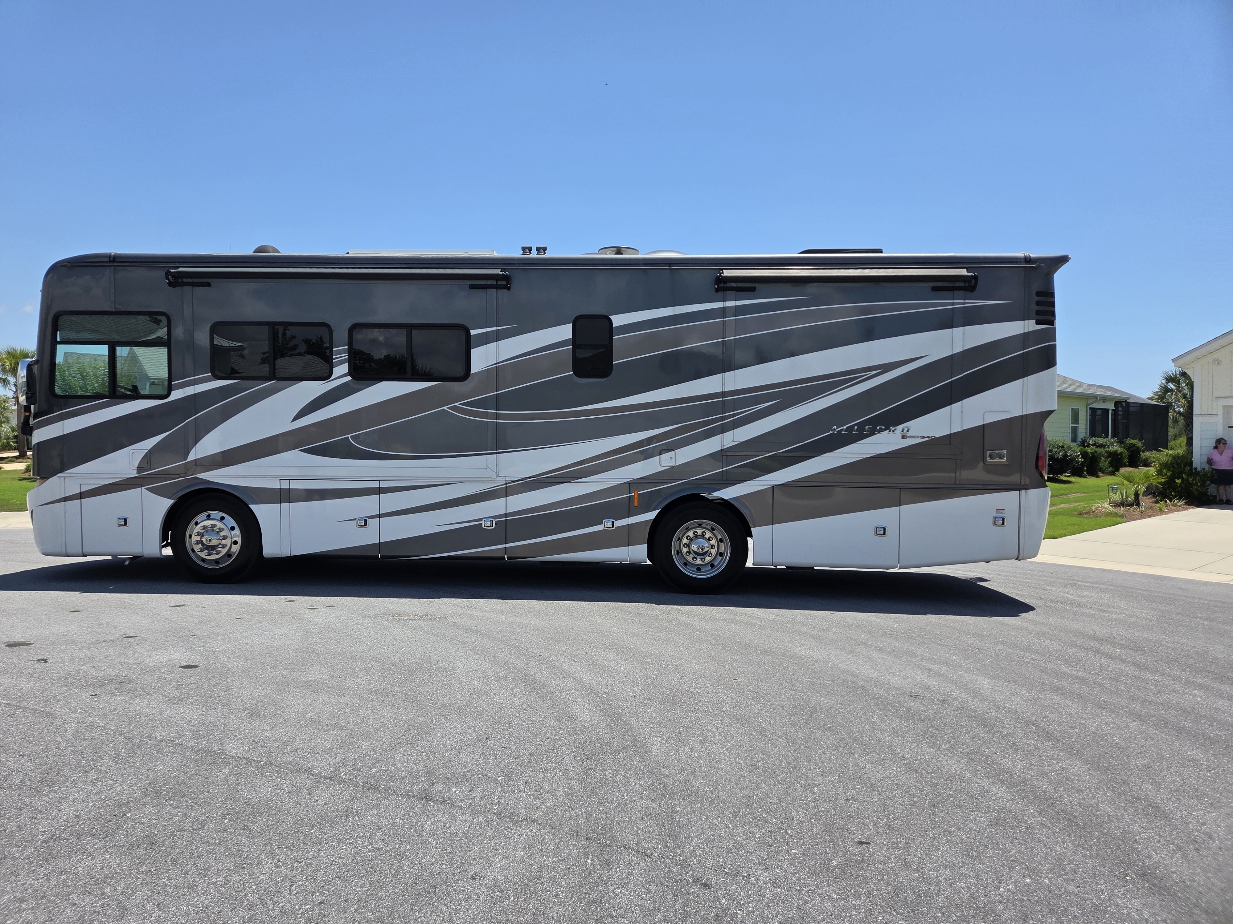2020 Tiffin Motorhomes ALLEGRO RED 33 AL in panama city beach FL