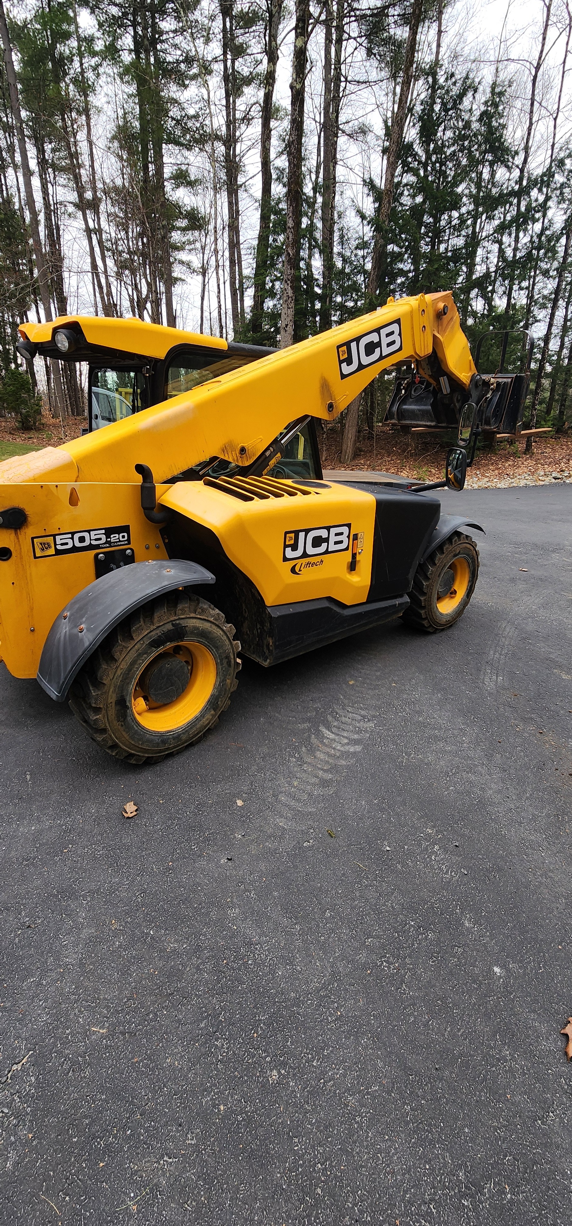 2019 JCB 505-20 in Greenfield Center, NY