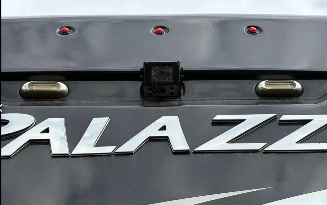 A photo of this 2019 Thor Motor Coach PALAZZO 37 4