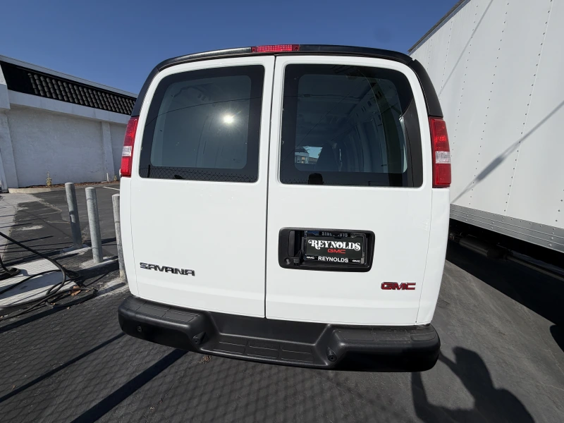 2026 GMC SAVANA 2500 V8 GAS
