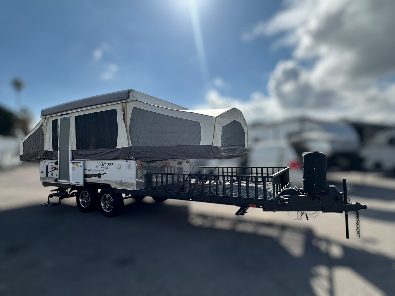 Used 2015 Forest River Rockwood Freedom 282XRT For Sale in
