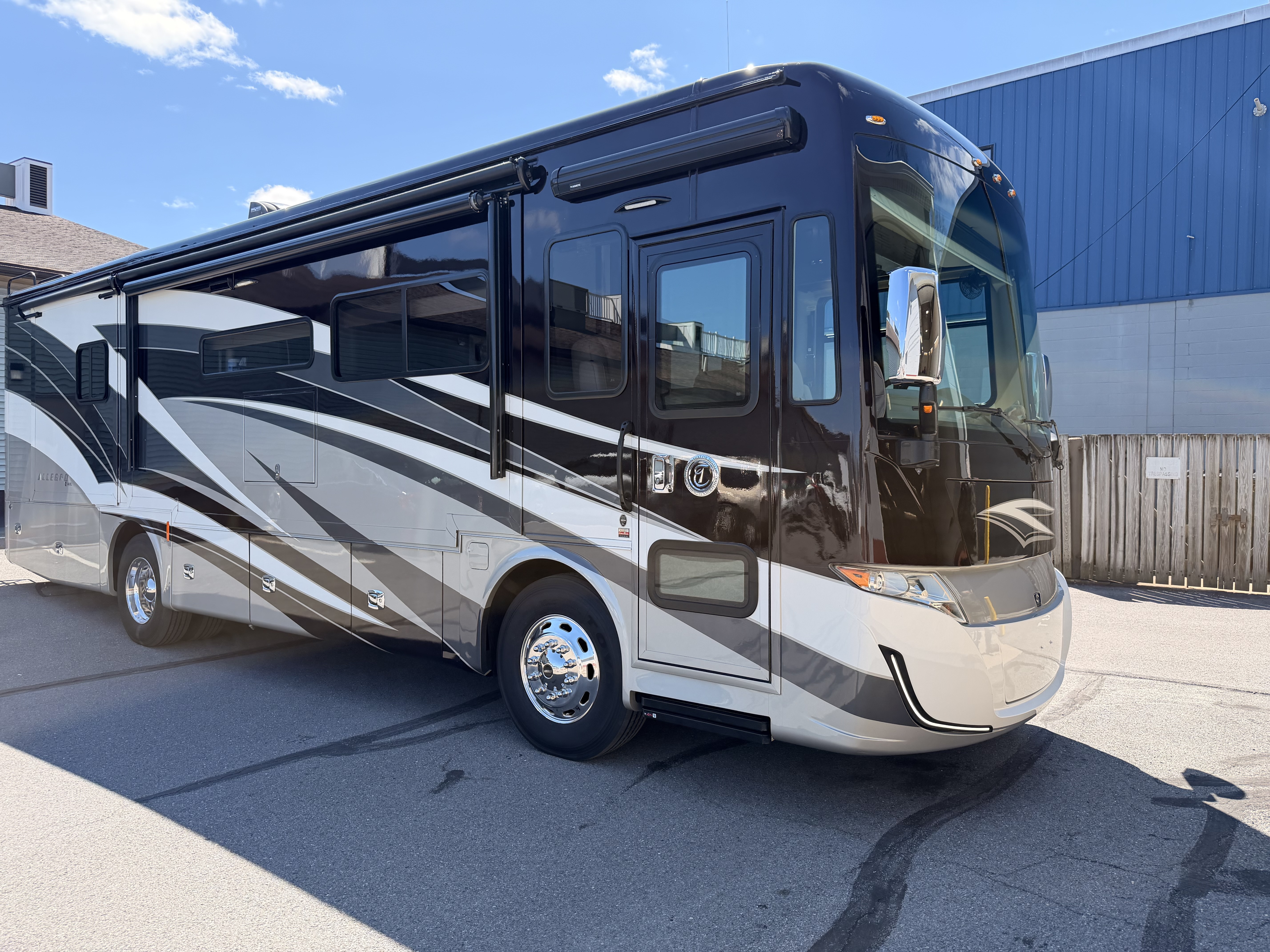 2020 Tiffin Motorhomes ALLEGRO RED 33 AA in montoursville PA