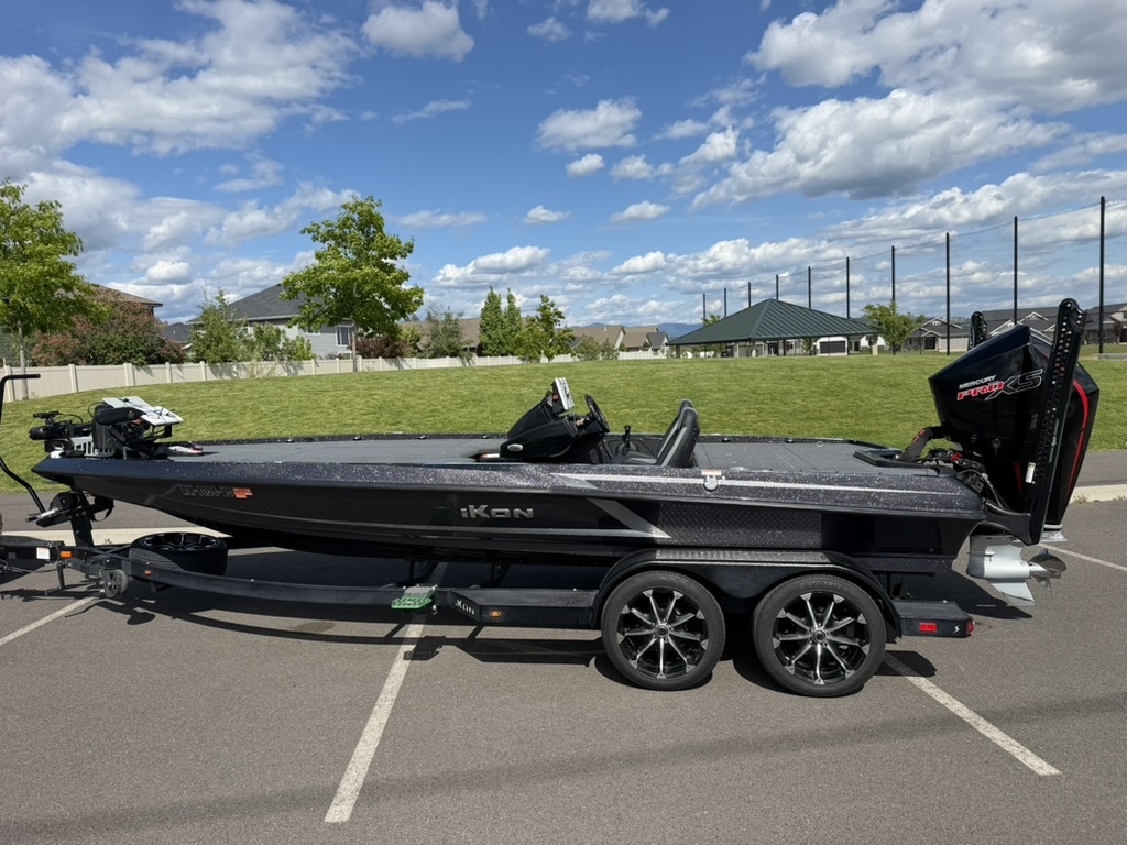 2025 Ikon Lx21 Bass Boat boat