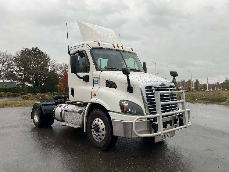 2019 FREIGHTLINER CASCADIA 113 in Lacey, WA