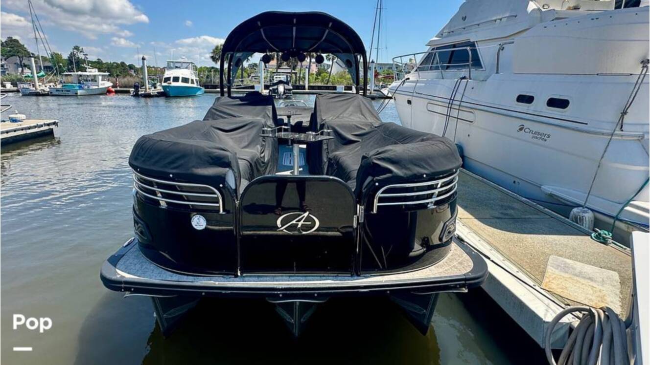 A photo of this 2018 Avalon Ambassador 2785 EL