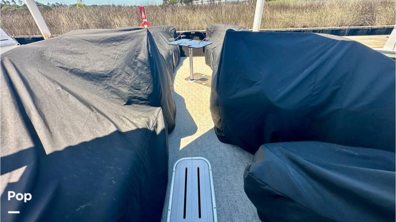 A photo of this 2018 Avalon Ambassador 2785 EL